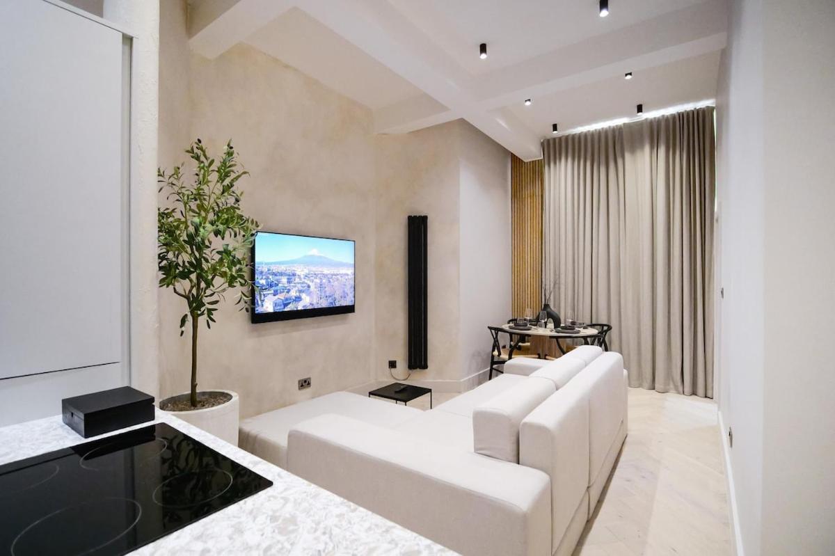 Japandi By The Heim Residences Манчестър Екстериор снимка